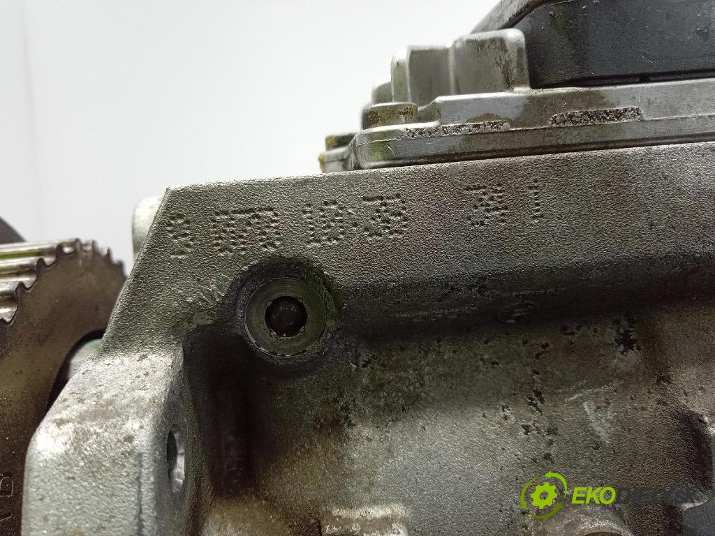 Audi A4 1999 čerpadlo Injekce: 059130106B