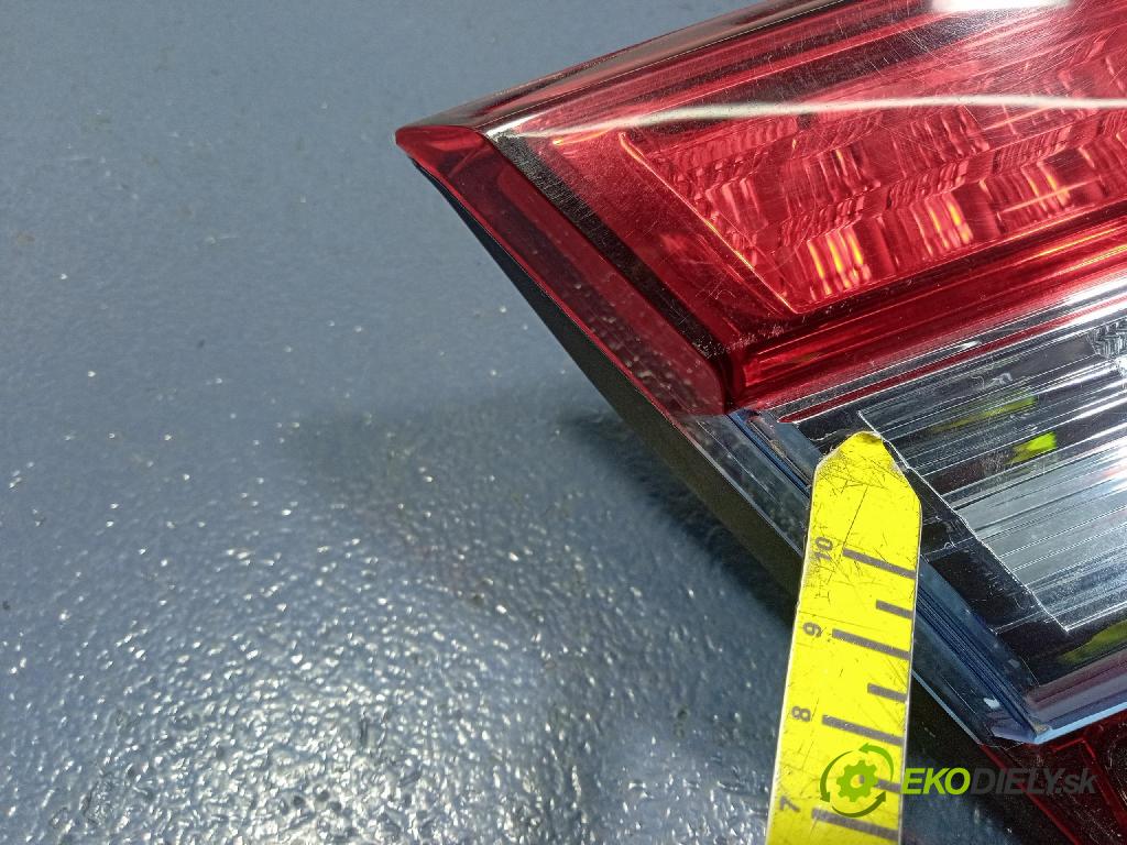 Honda Accord 2020 svetlo / reflektor zad ľavá Vnútri: