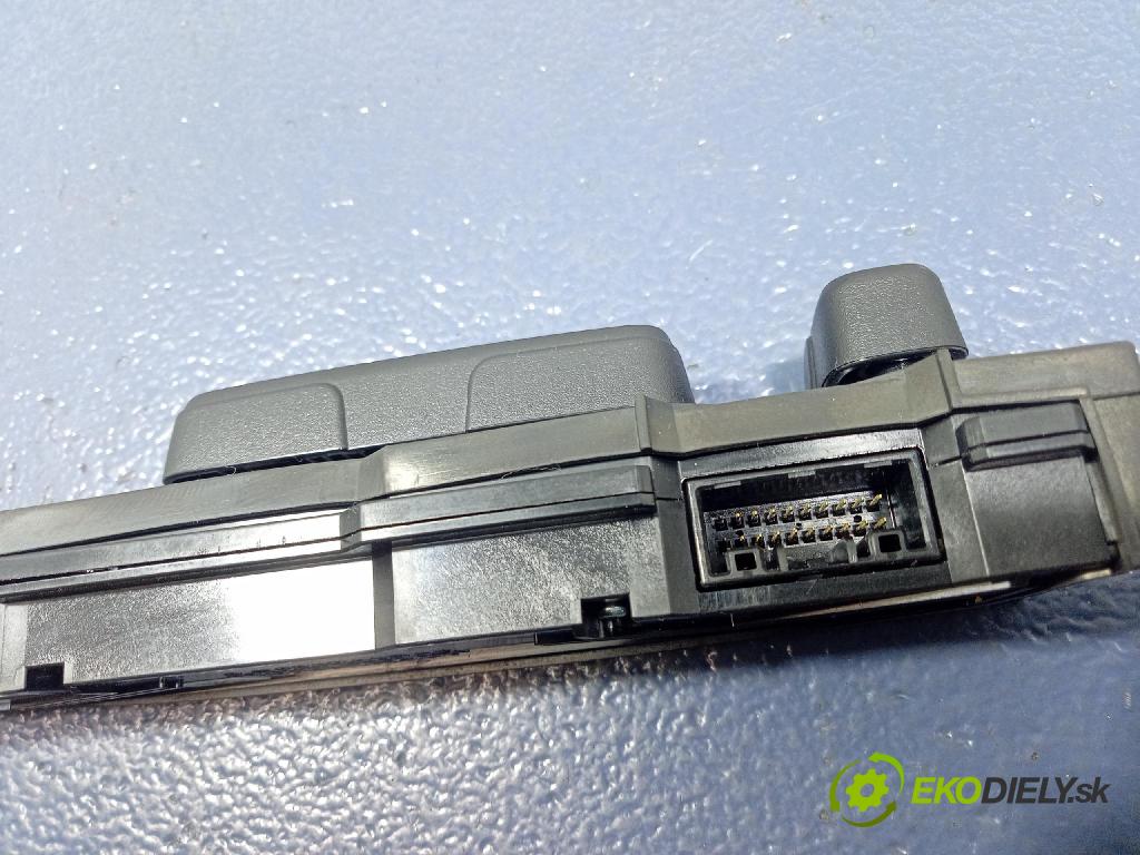 Honda Accord 2020 prepínač Foto: T2FPSSM50154