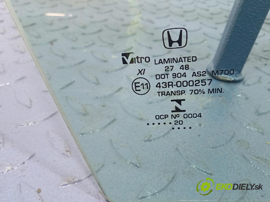 Honda Accord 2020 sklo dveře před Práva: