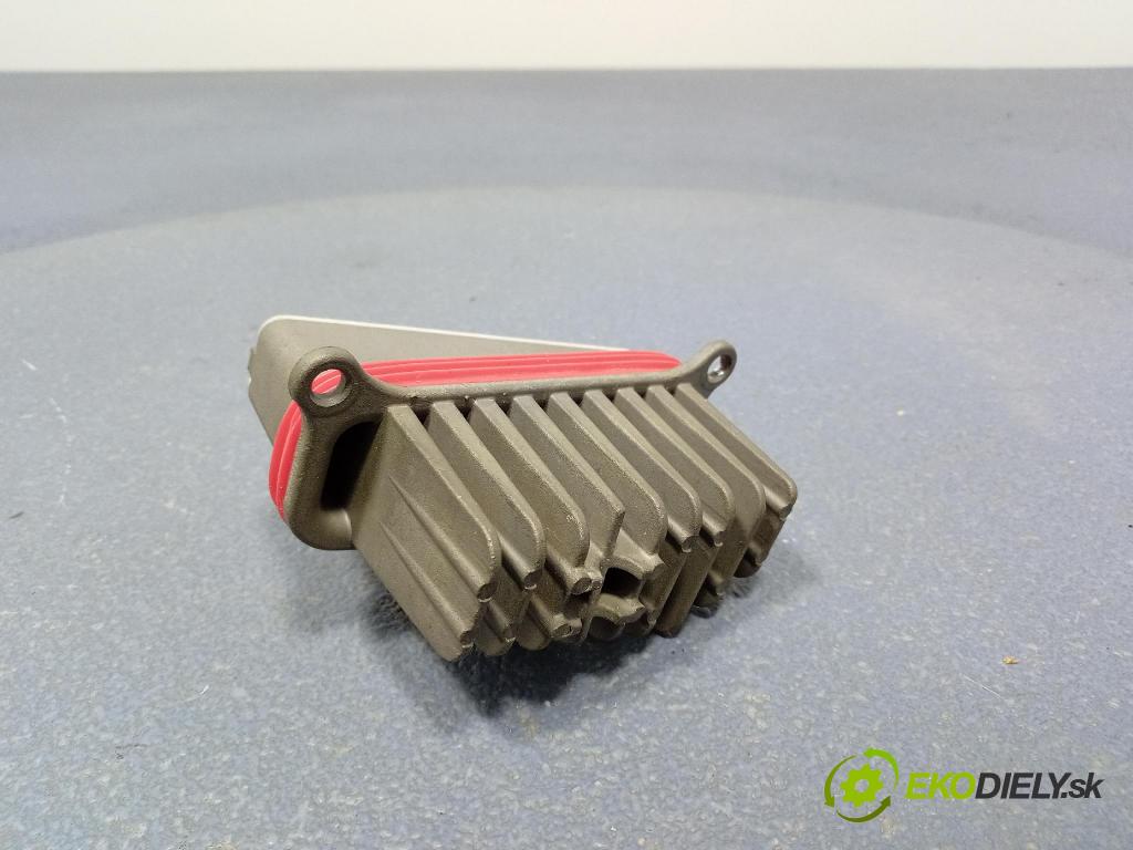 Ssangyong Korando 0 střídač: