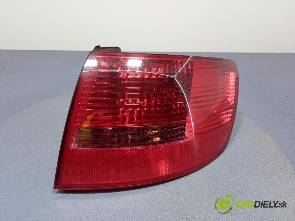 Audi A6 2008 svetlo / reflektor zad Prava: Vonkajsia: 4F9945096