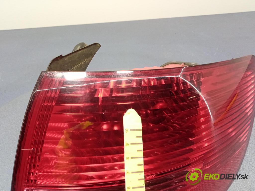 Audi A6 2008 svetlo / reflektor zad Prava: Vonkajsia: 4F9945096