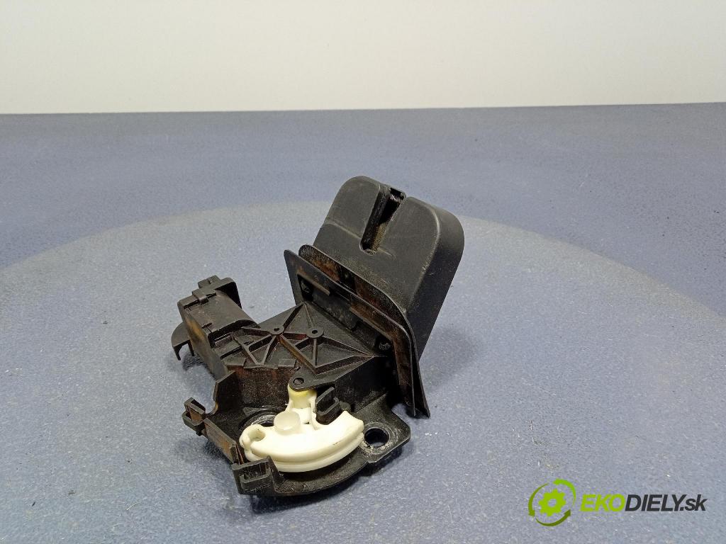 Audi A6 2008 zámek Klapky: kufr 4F9827520C