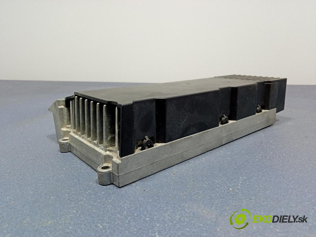 Audi A6 2008 Zesilovač: 4F0035223G