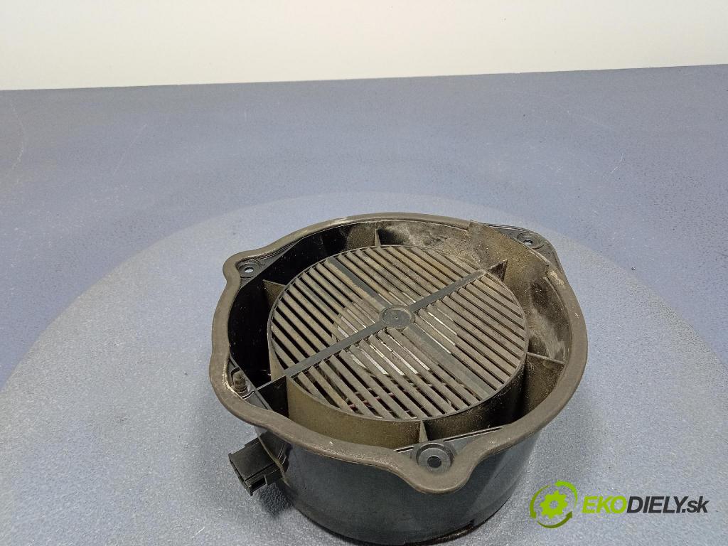 Audi A6 2008 Mluvčí: / Subwoofer: 4F0035415B