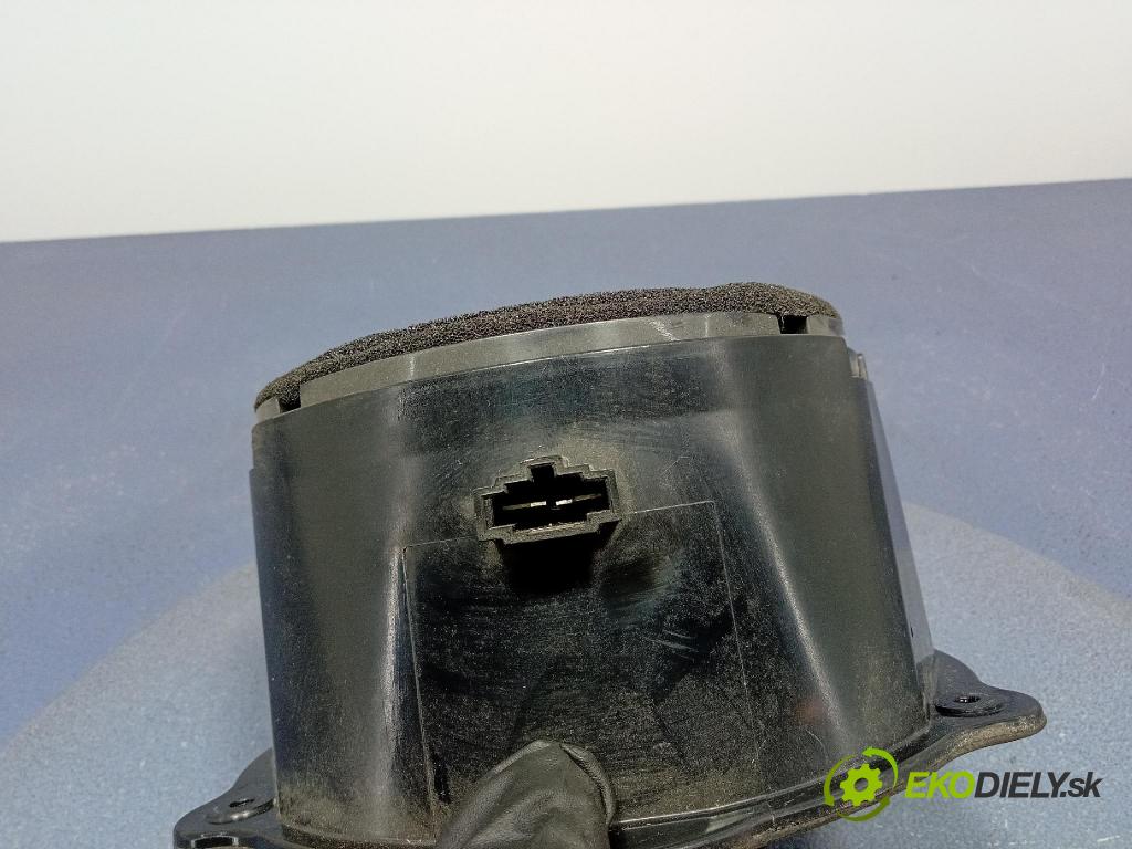 Audi A6 2008 Mluvčí: / Subwoofer: 4F0035415B