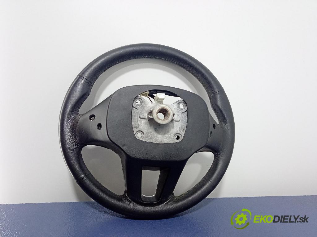 Kia Ceed 2010 volant