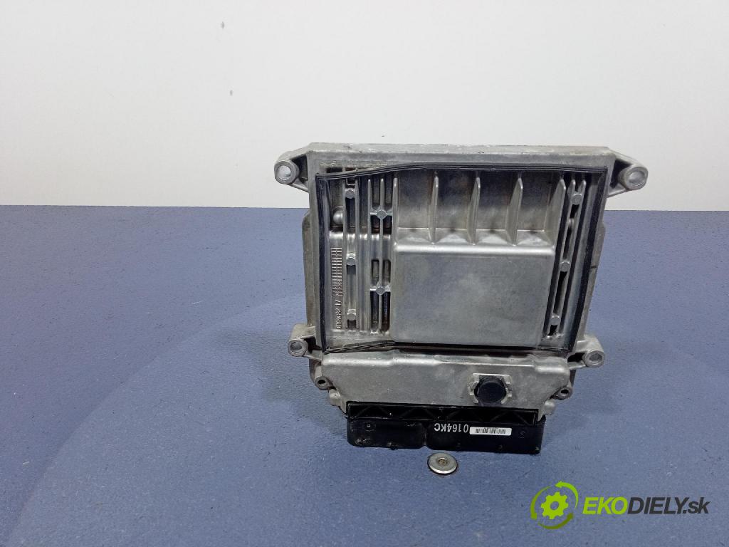 Hyundai I30 2009 riadiaca jednotka Motor: 39112-2B102