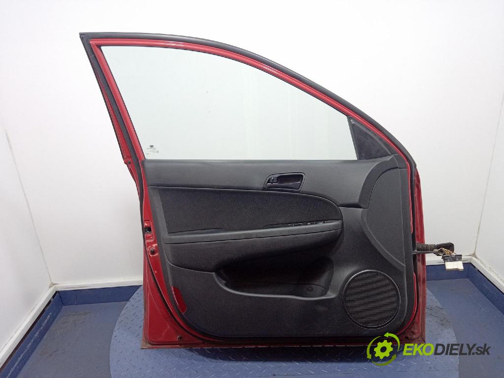 Hyundai I30 2009 dvere Predné Vľavo: