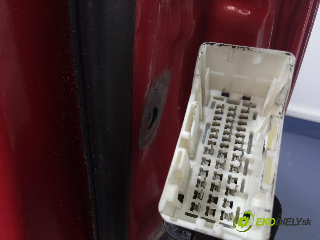 Hyundai I30 2009 dvere Predné Vľavo: