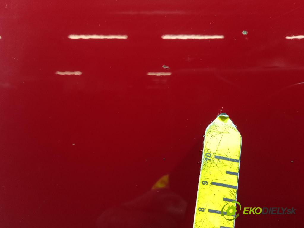 Hyundai I30 2009 dvere Predné Vľavo: