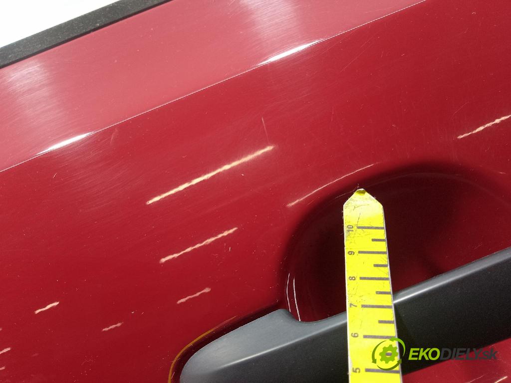 Hyundai I30 2009 dvere Predné Vľavo: