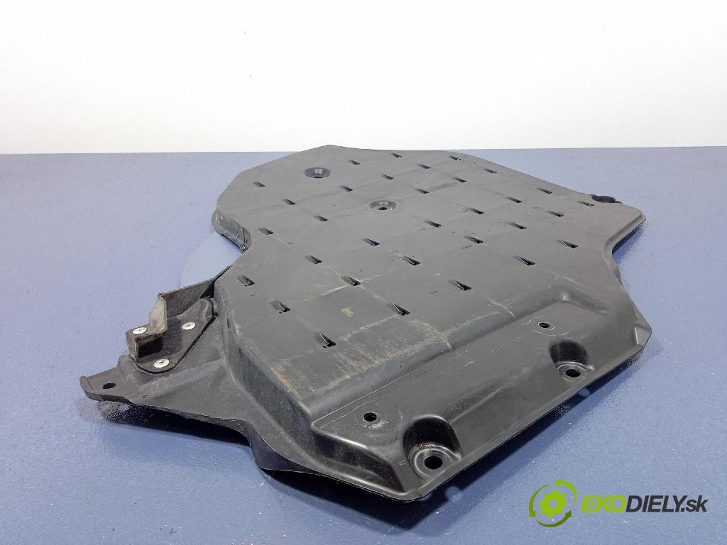 Honda Accord 2020 kryt Plast: podvozek: 74571-TWA-A0