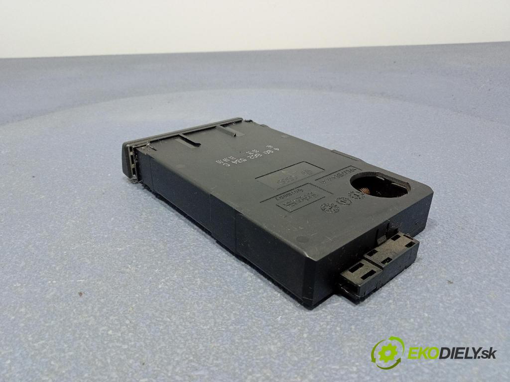 Audi A6 1.9 tdi 2000 kastlík 4B0862534C