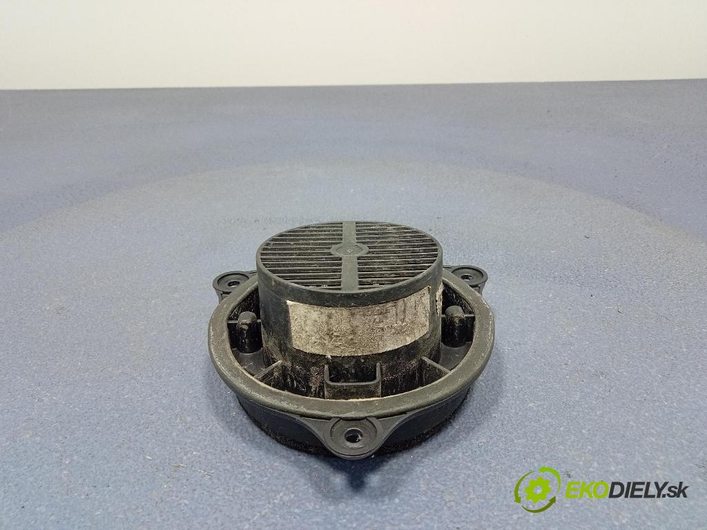 Audi A6 2008 Mluvčí: / Subwoofer: 4F0035411E