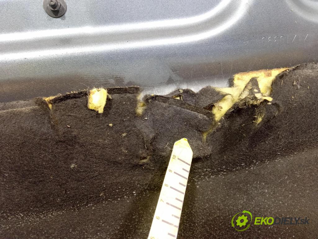 Citroen C4 2007 kapota přední: 