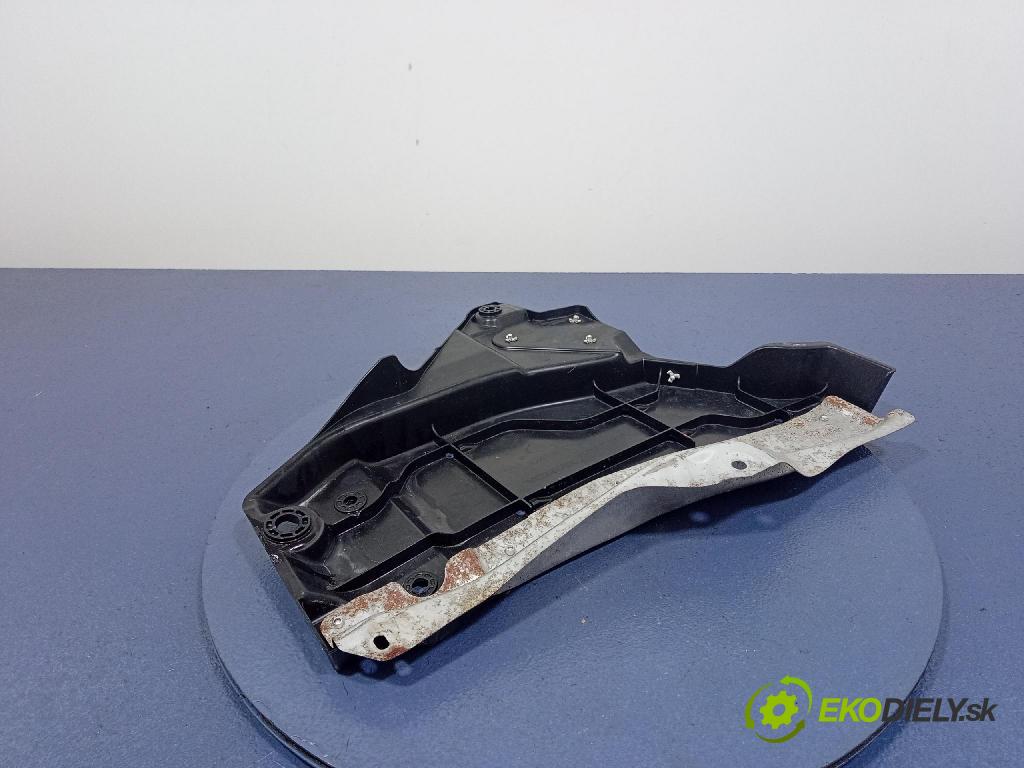 Honda Accord 2020 kryt Plast: podvozek: 74521-TWA-A0