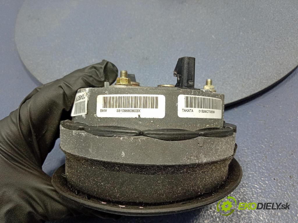 Bmw Seria 3 2001 volant 6753957