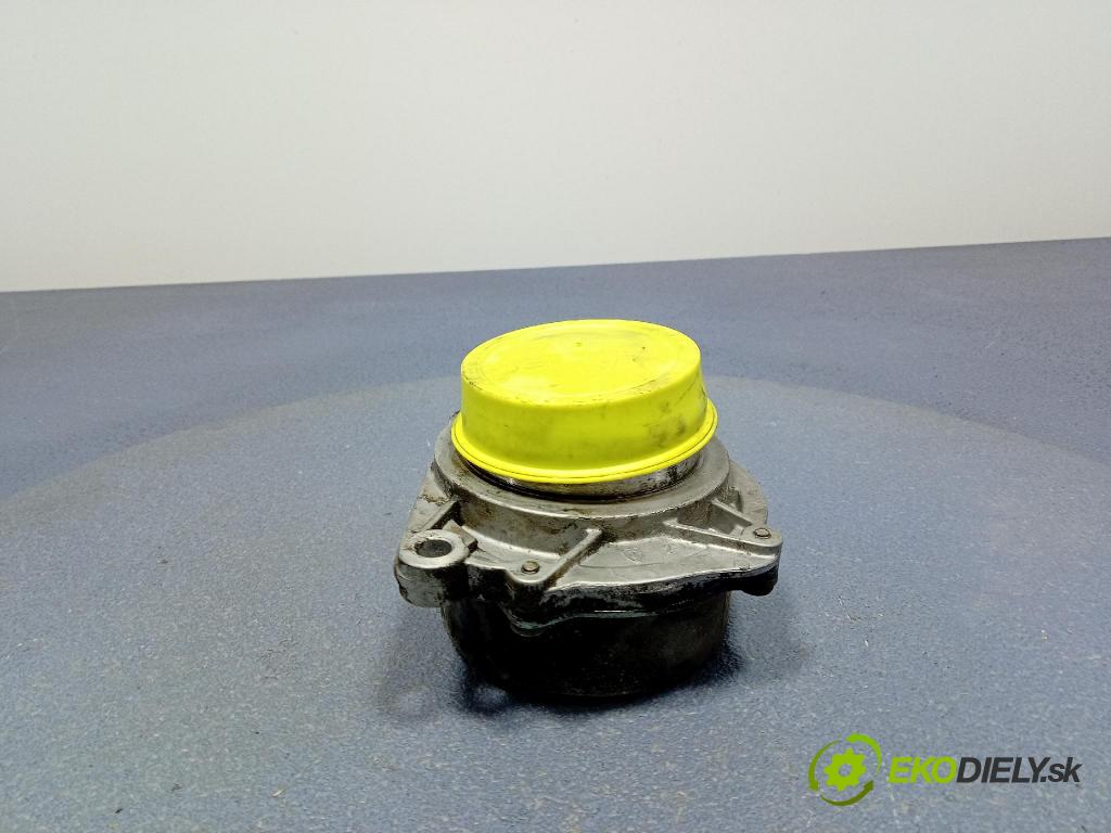 Opel Omega 2003 čerpadlo vakuová