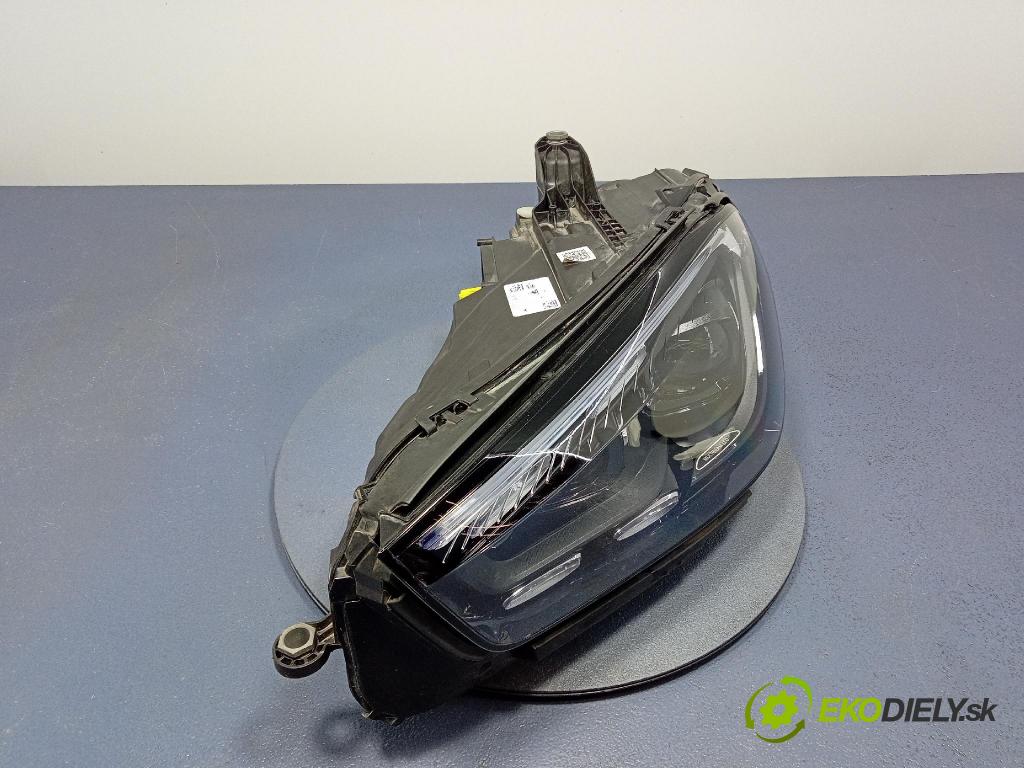 Mercedes GLA-Klasa 0 Reflektor: Vľavo: