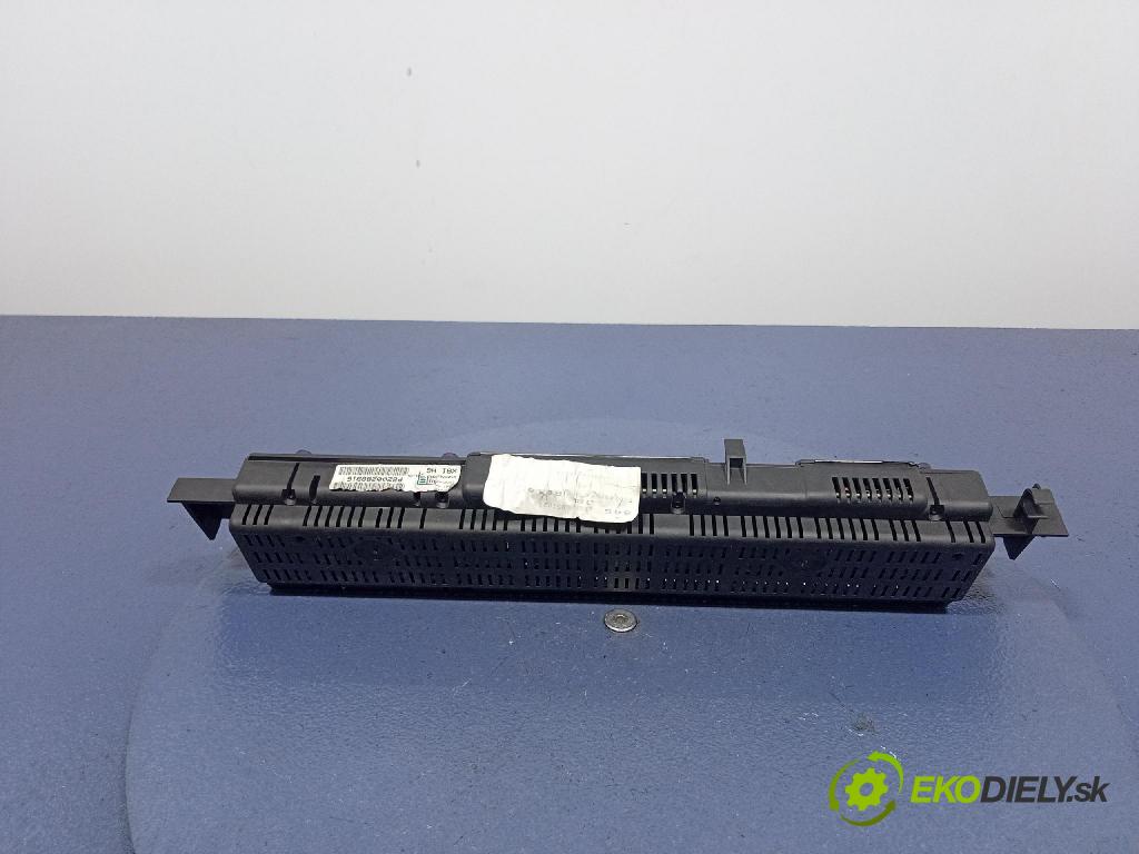 Renault Espace 2003 Přístrojová deska 8200288816