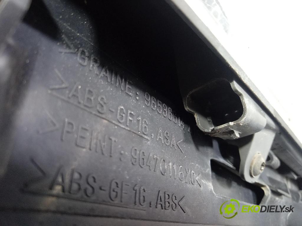 Citroen C4 2005 Spoiler: