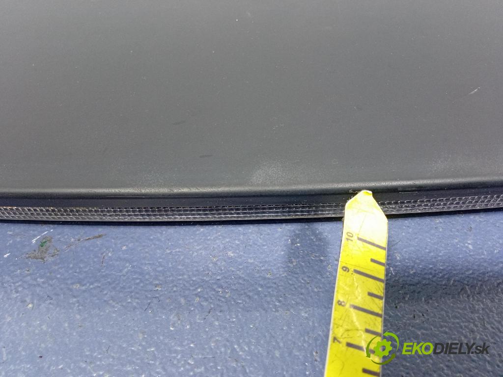 Citroen C4 2005 Spoiler: