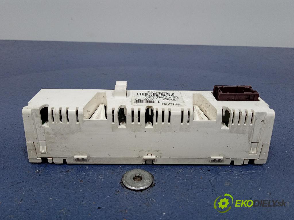 Citroen C4 2005 Zobrazit: Rádio: / GPS 9657882880