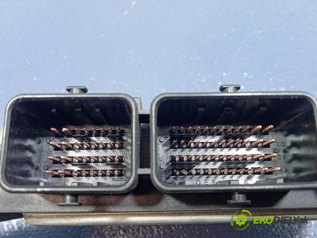 Citroen C4 2007 riadiaca jednotka Motor: 9664617680