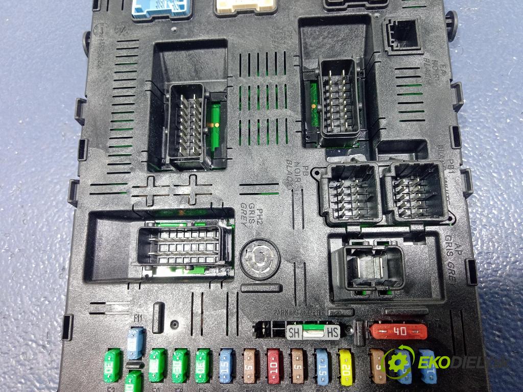 Citroen C4 2007 skrinka Poistky: 9663510180