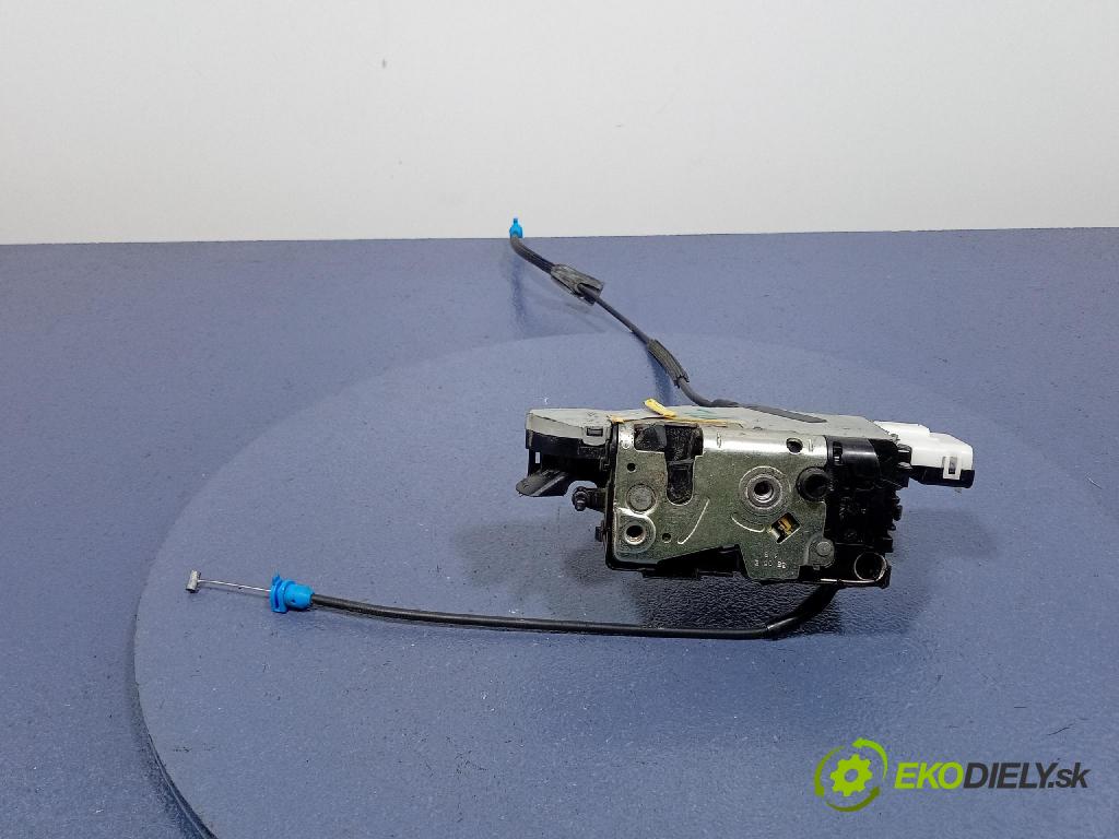 Citroen C4 2007 zámek dveře před Levý: 24087158