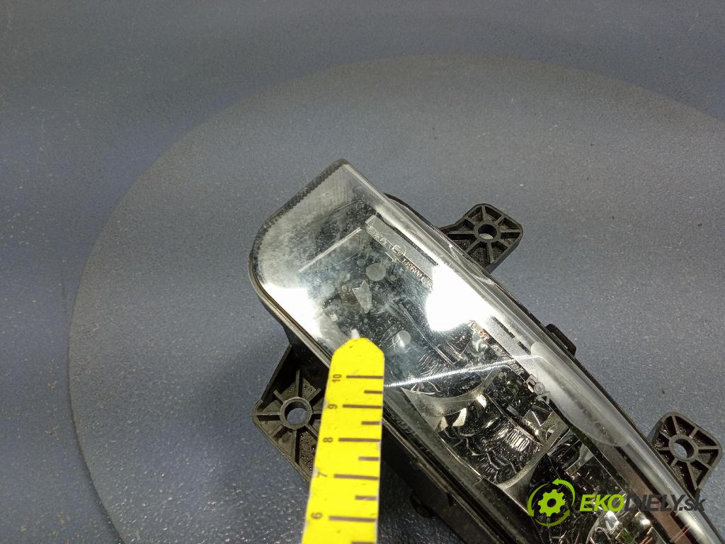Chrysler Pacifica 0 Halogen Levý: 