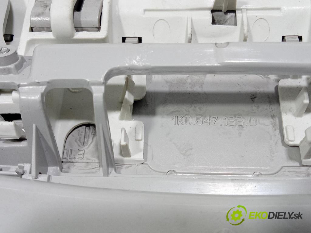 Vw Golf 2006 Lampy Uvnitř 1K0947133D