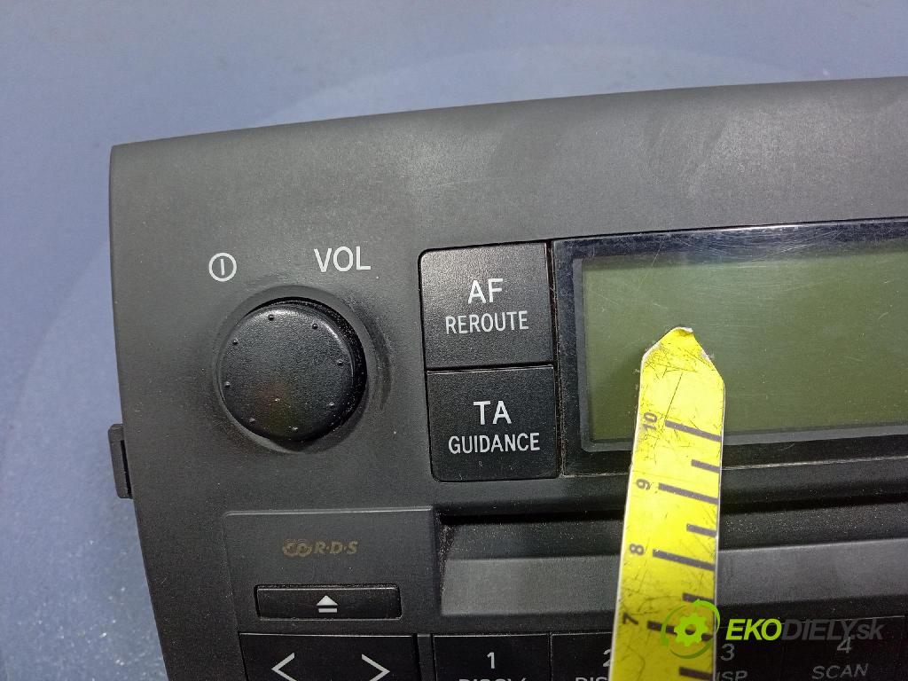 Toyota Corolla 2002 Radio I Navigácia: 86120-13060-B0