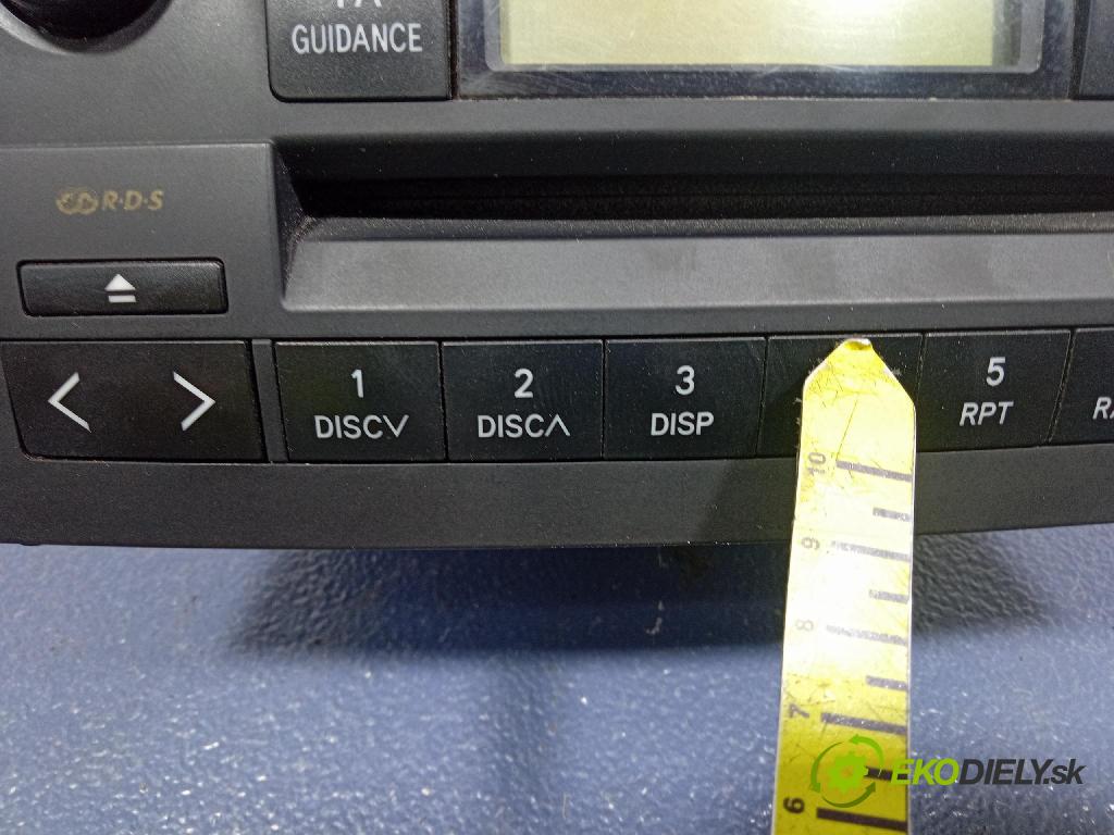 Toyota Corolla 2002 Radio I Navigácia: 86120-13060-B0