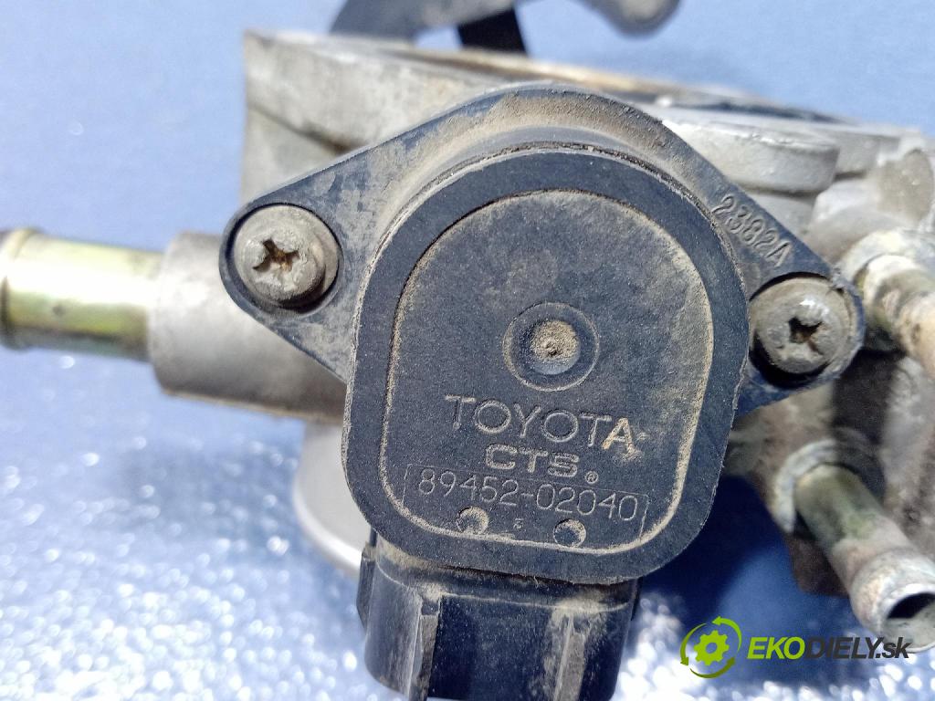 Toyota Corolla 2002 škrticí klapka 22270-22050