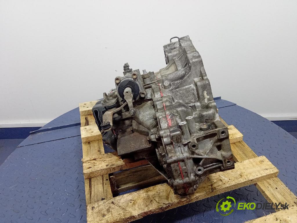 Toyota Corolla 2002 prevodovka Manualna E350
