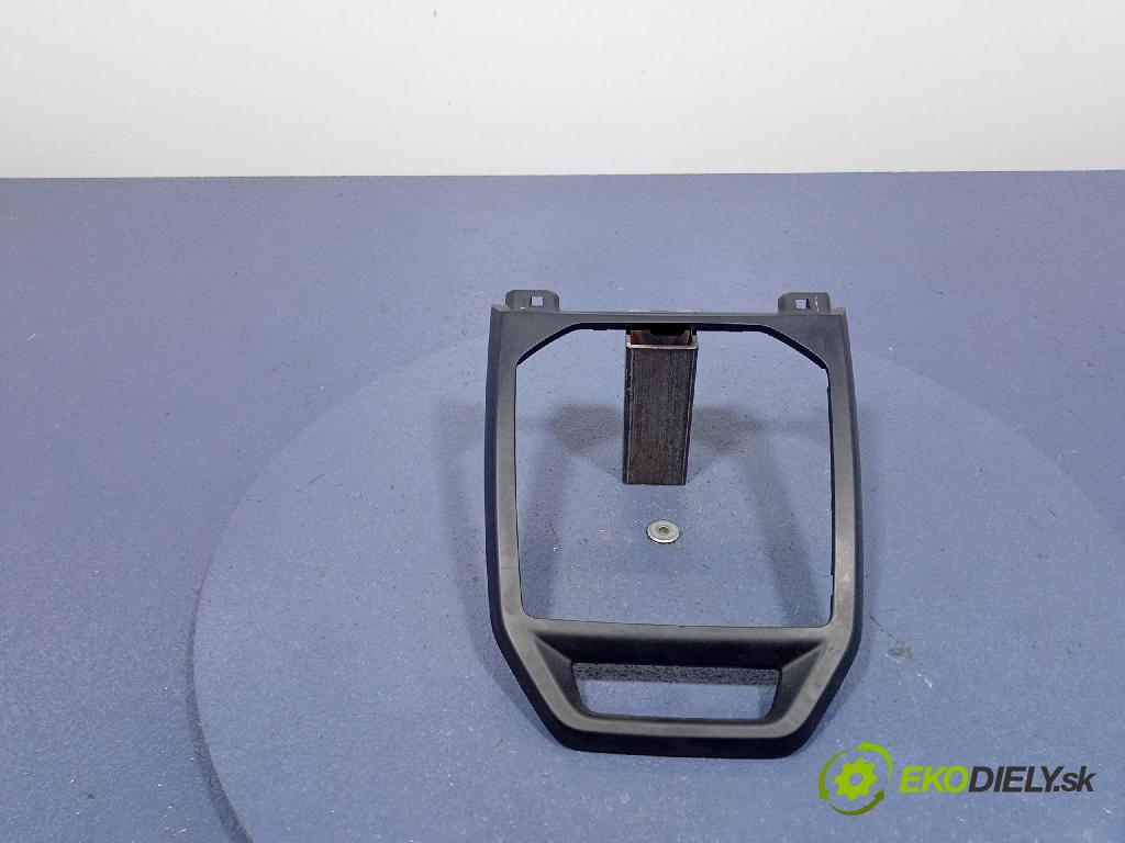 Bmw Ix 2021 kryt Plast: Interiéry: 9490590