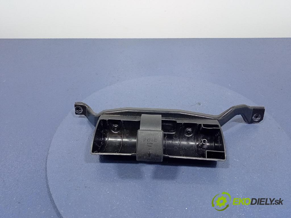 Bmw Ix 2021 kryt Plast: Interiéry: 2295620