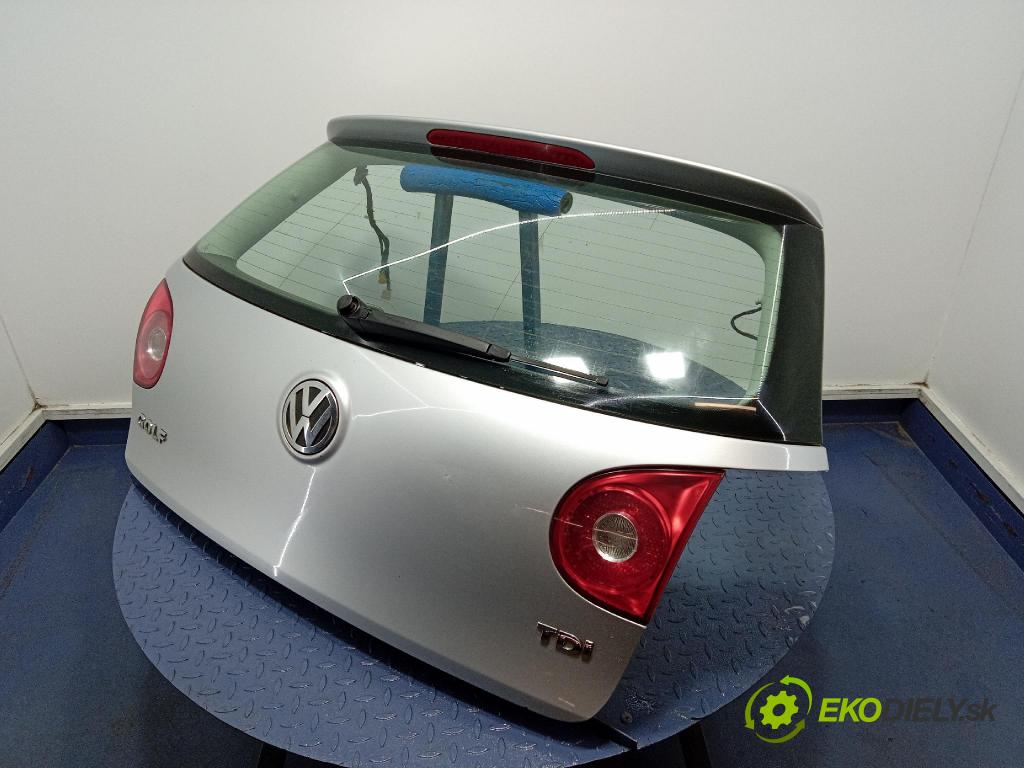 Vw Golf 2006 zadní dveře kufra: kufr