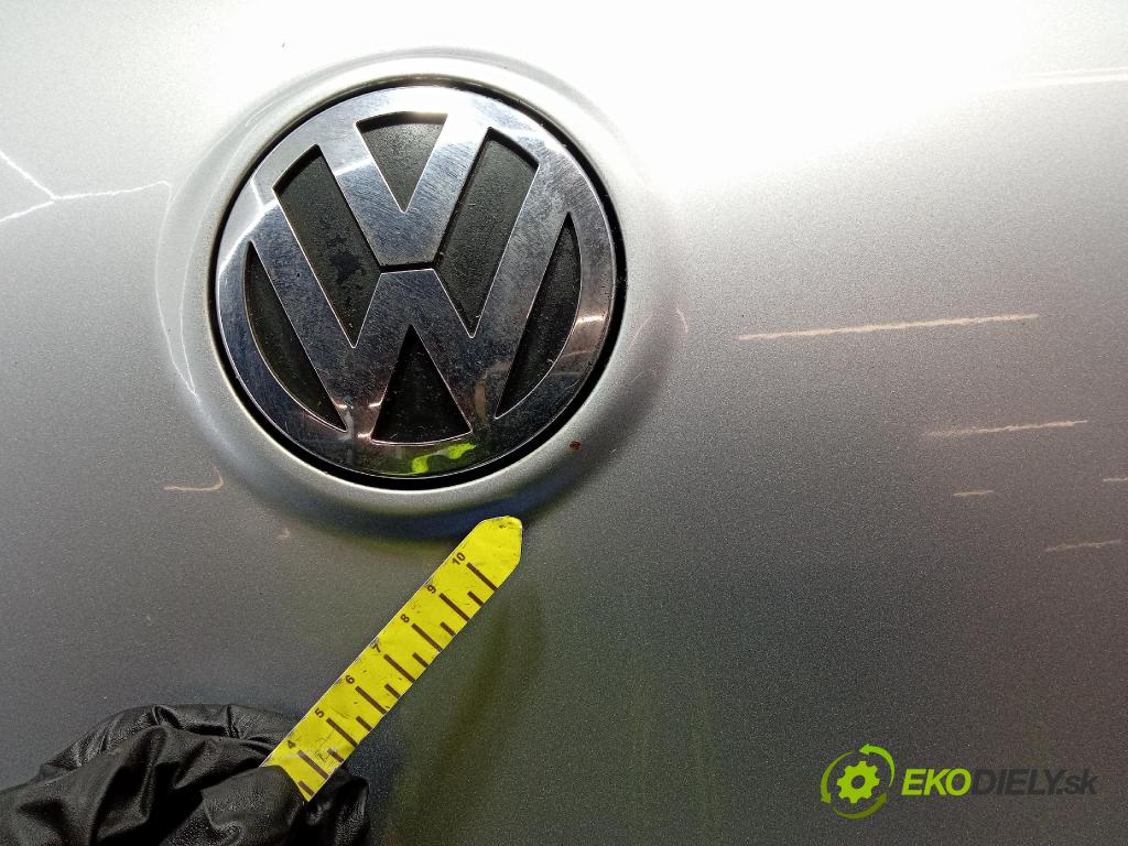 Vw Golf 2006 zadní dveře kufra: kufr