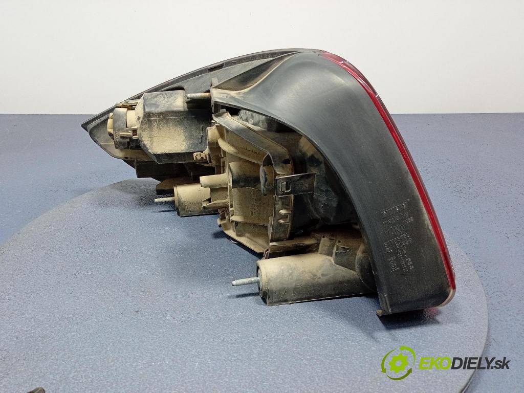 Fiat Linea 2009 svetlo / reflektor zad Prava: Vonkajsia: