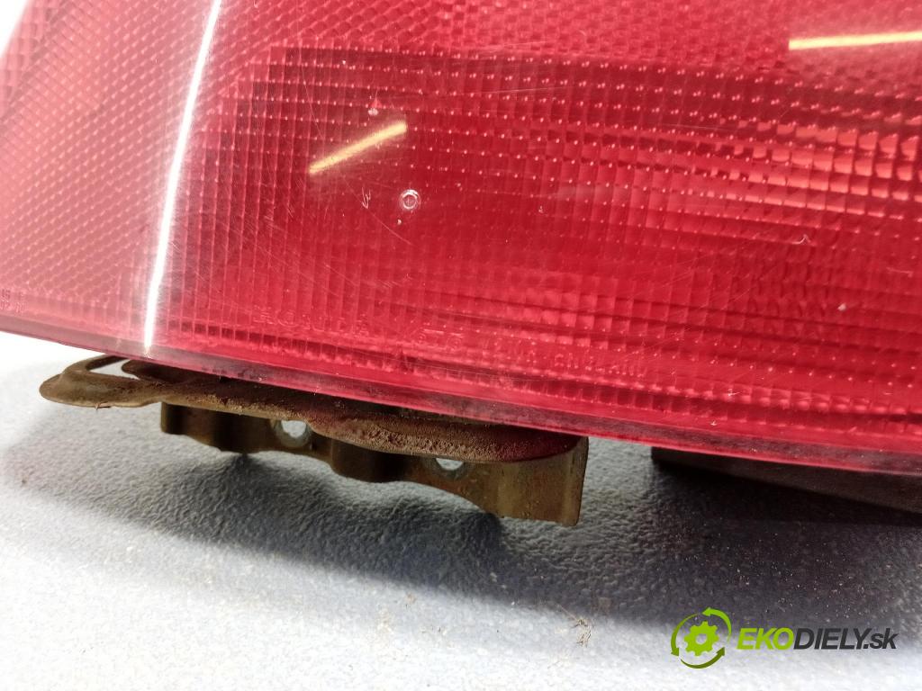 Honda Civic 2001 svetlo / reflektor zad Prava: Vonkajsia: