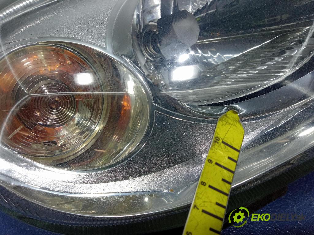 Citroen Saxo 2000 světlo v pravo: