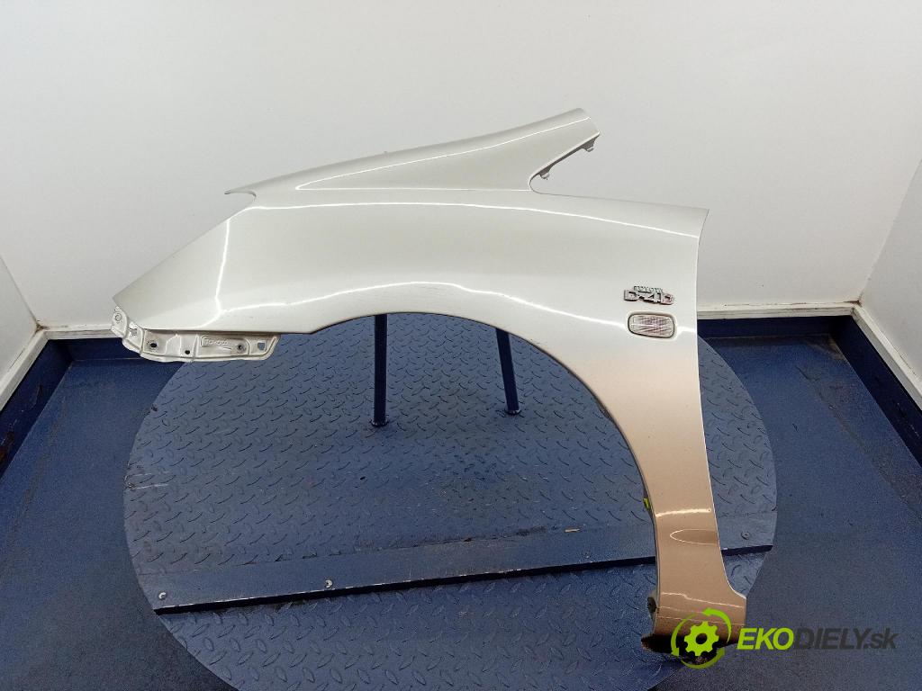 Toyota Corolla 2002 blatnik před Levý: