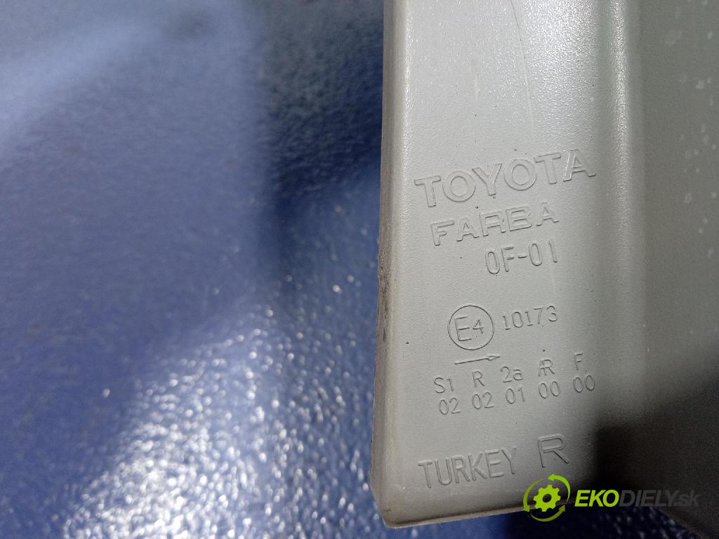 Toyota Corolla verso 2005 svetlo / reflektor zad Prava: Vonkajsia: