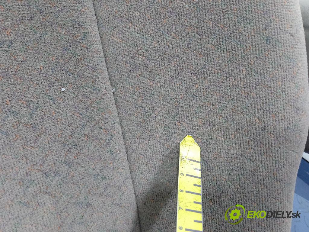 Dodge Caravan 2001 Sedadlo zadní