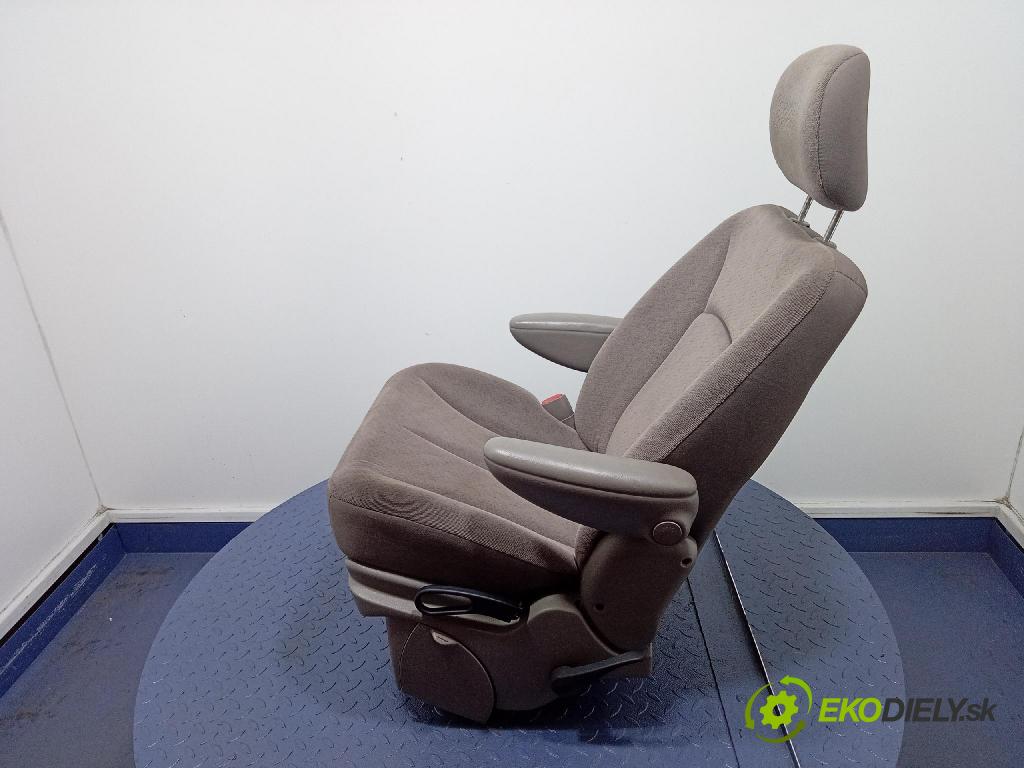 Dodge Caravan 2001 Sedadlo zadní