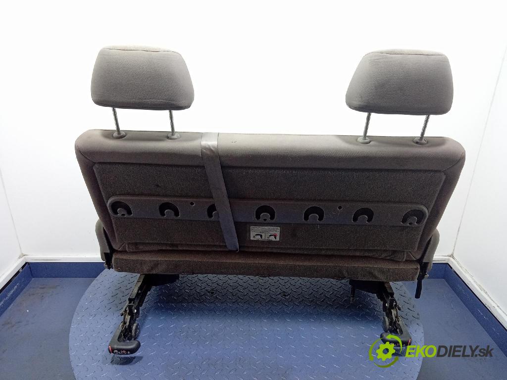 Dodge Caravan 2001 Sedadlo zadní